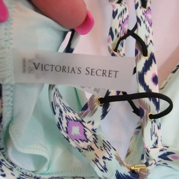 Victoria's Secret Bikini Top Large - Picture 6 of 7